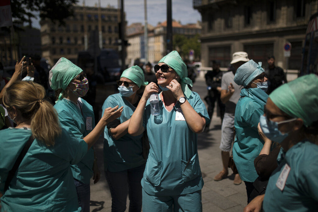 APTOPIX Virus Outbreak French Hospitals
